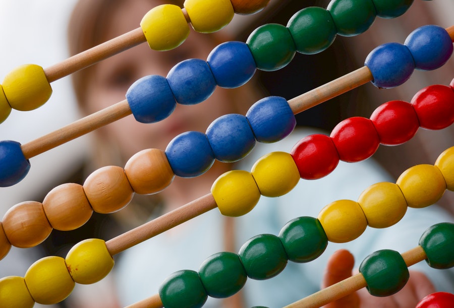 初中数学实数运算例题及解题过程,初中数学一元二次方程实数解题