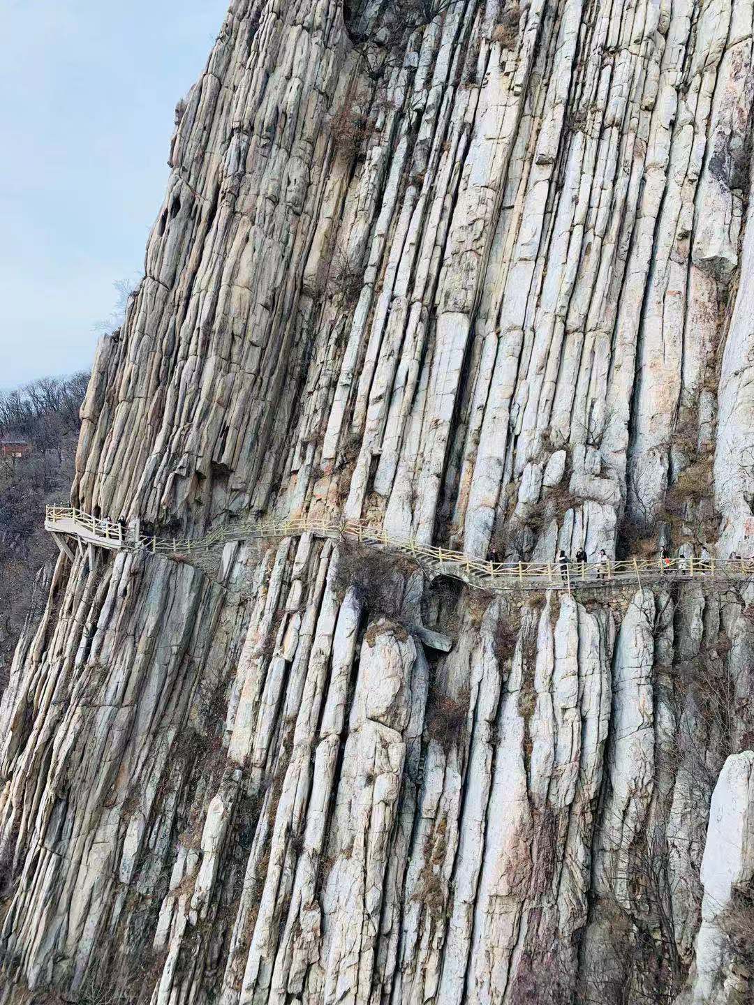 郑州少林寺一天纯玩旅游团,郑州驴友张三疯龙门大峡谷