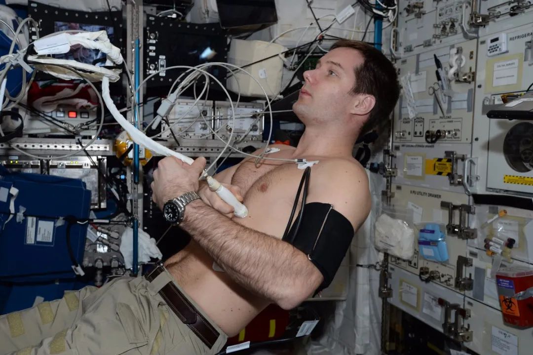 他的八分钟惊艳了我，法国第十个登上宇宙空间站的男人