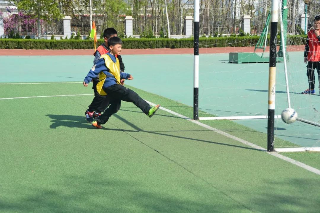 祝贺校园足球联赛开幕式圆满成功,校园足球联赛圆满落幕报道