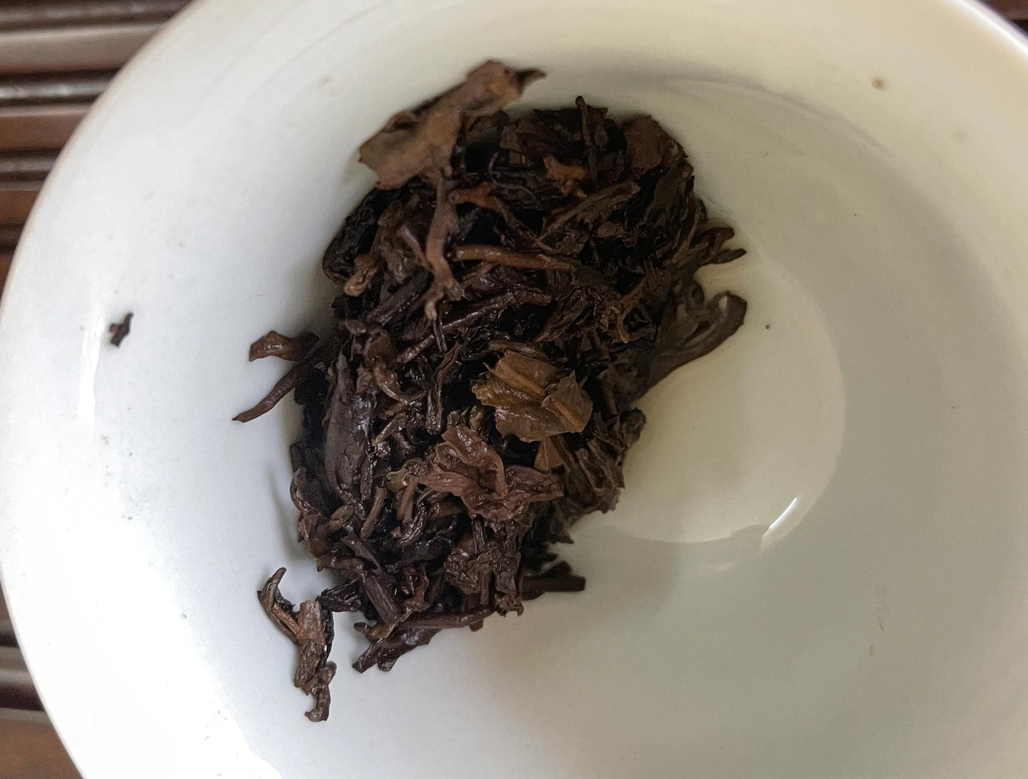 普洱熟茶推荐大益,大益v93和大益甲沱哪个好