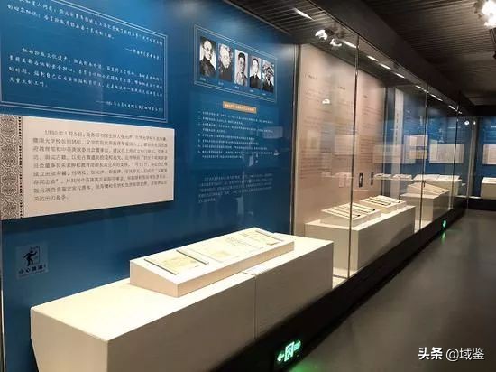 郑振铎中国文学史,郑振铎的简历和作品