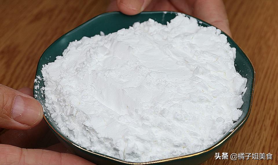 凉粉这样做太好吃了，做法技巧都告知你，Q弹爽滑，比买的还好吃