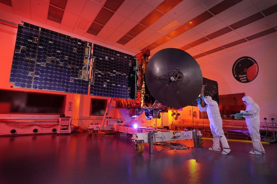 spacex再次成功发射货运飞船,spacex首次载人航天发射新闻