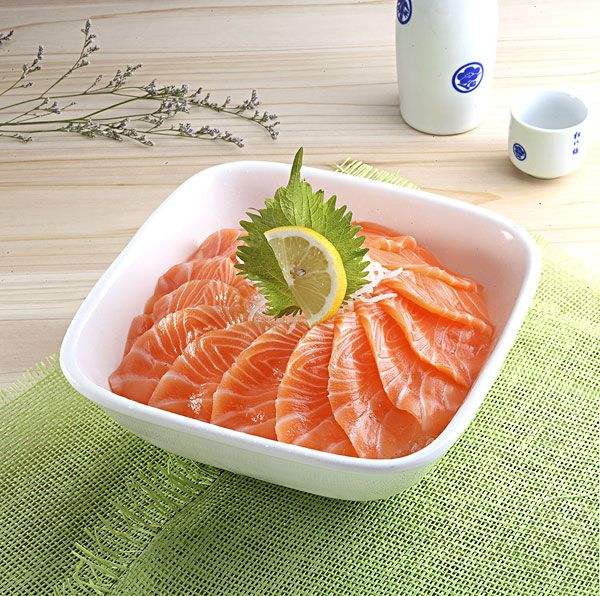 日本吃生鱼片,日本吃生鱼片和中国有什么差异