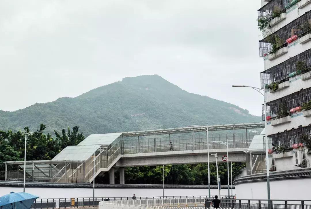 这里是石岩