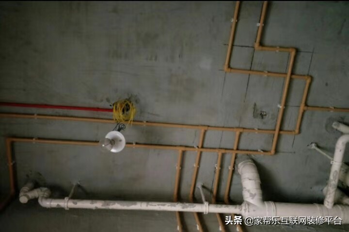 小卫生间的水电布局,家庭卫生间水电安装