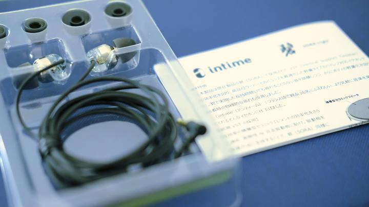 「量轻，声清。」intime碧Light耳机评测