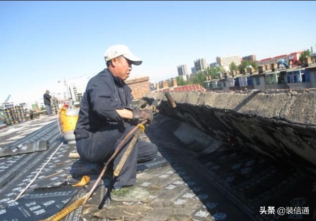屋顶做防水需求把旧的防水拆掉吗,德高防水可以做屋顶防水吗