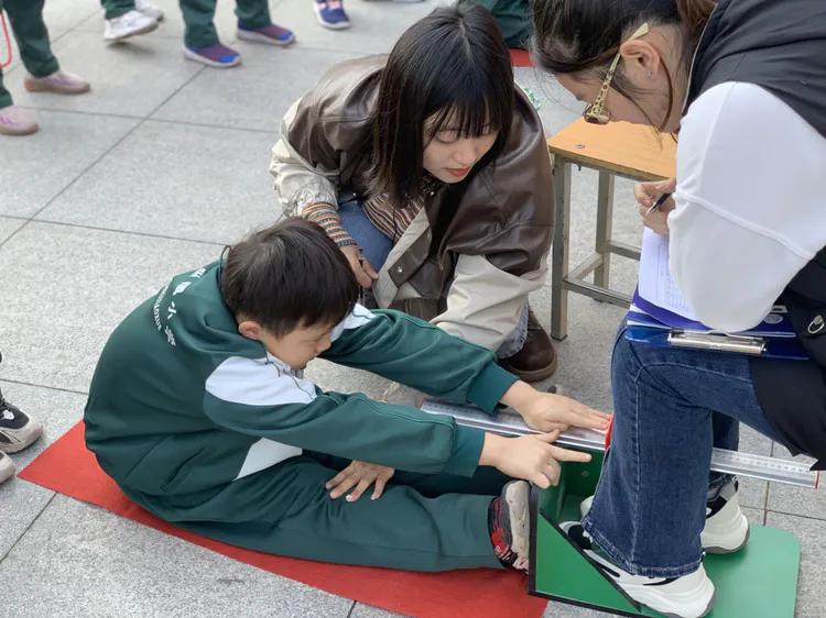 洛一高一附小春季运动会,洛一高体育运动会英才班