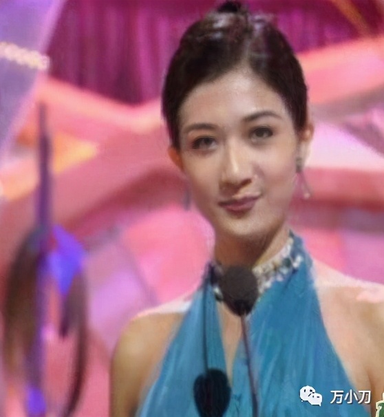 “叛逆亚姐”与大佬情仇