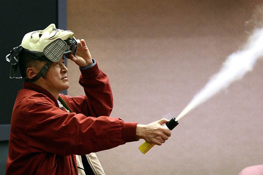 为啥李敖总骂余光中,怎么看待李敖说话的魅力