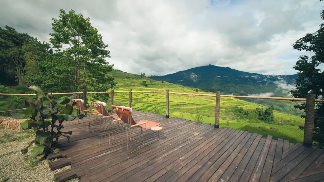 云南抚仙湖绝美风景,云南人少地方美