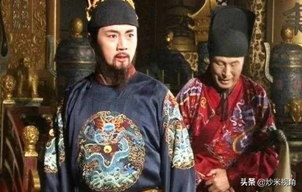 天启皇帝是一个只爱做木匠，不懂政治的昏君吗，你怎么看？
