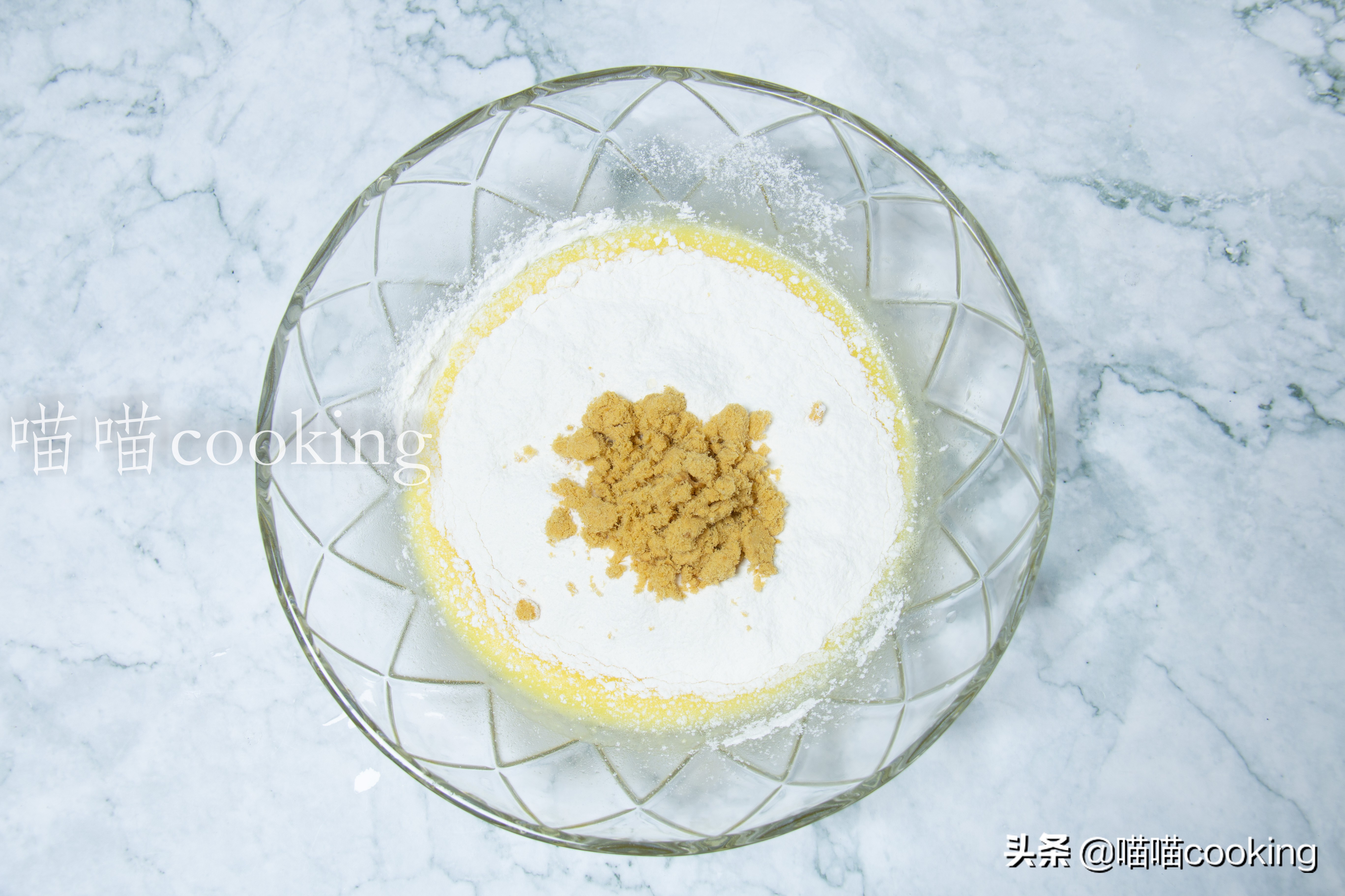 君之烘焙奶油杯子蛋糕的做法,杯子蛋糕制作全过程教程