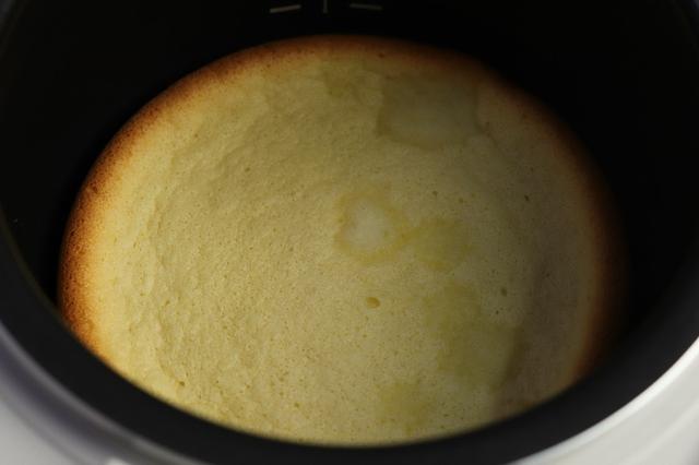 电饭煲做蛋糕开盖就回缩,电饭煲蛋糕为什么一开盖就回缩