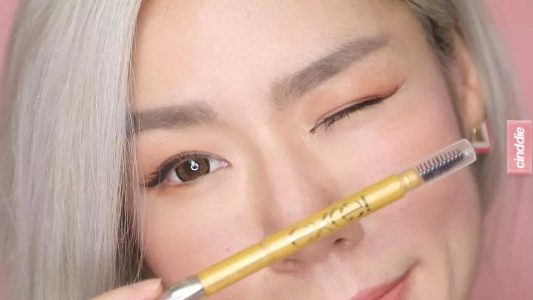 女明星化过最浓的妆,这些女明星的妆容简单又惊艳