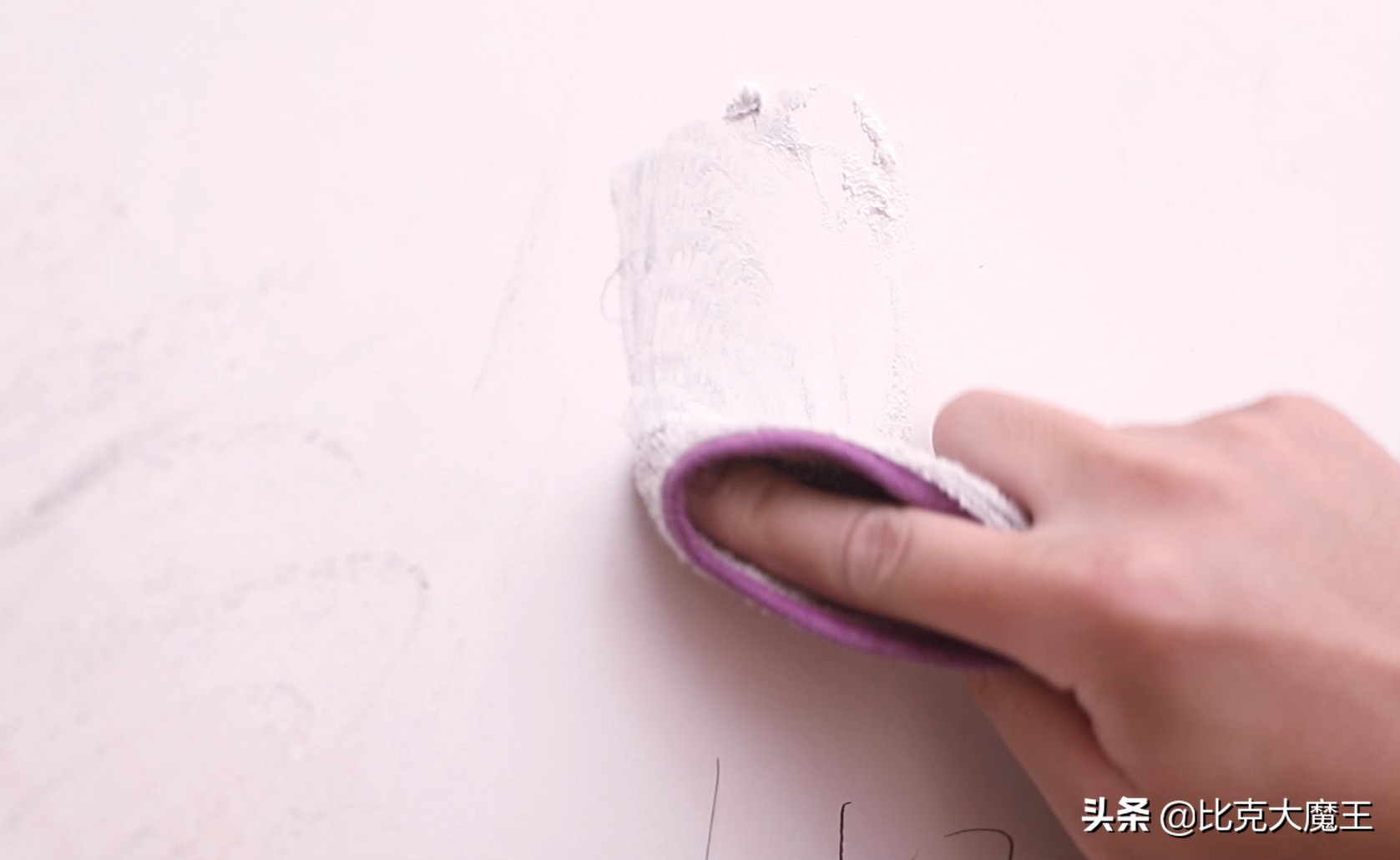白墙脏了不用重新粉刷,白墙脏了原来可以不用重刷修复漆