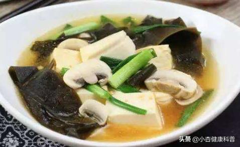 吃豆腐容易胆固醇高吗,豆腐怎么吃不容易变质